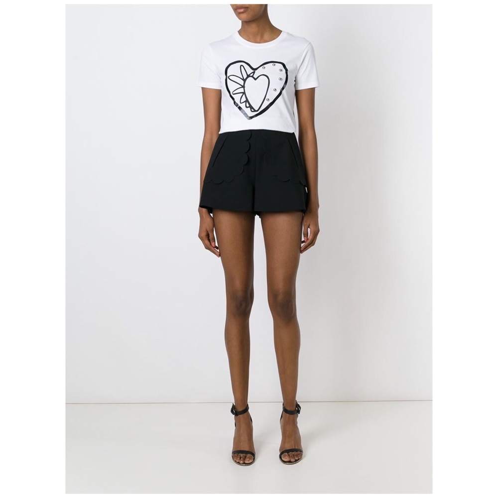 REDValentino WHITE HEART PRINT STUDDED T-SHIRT. XS